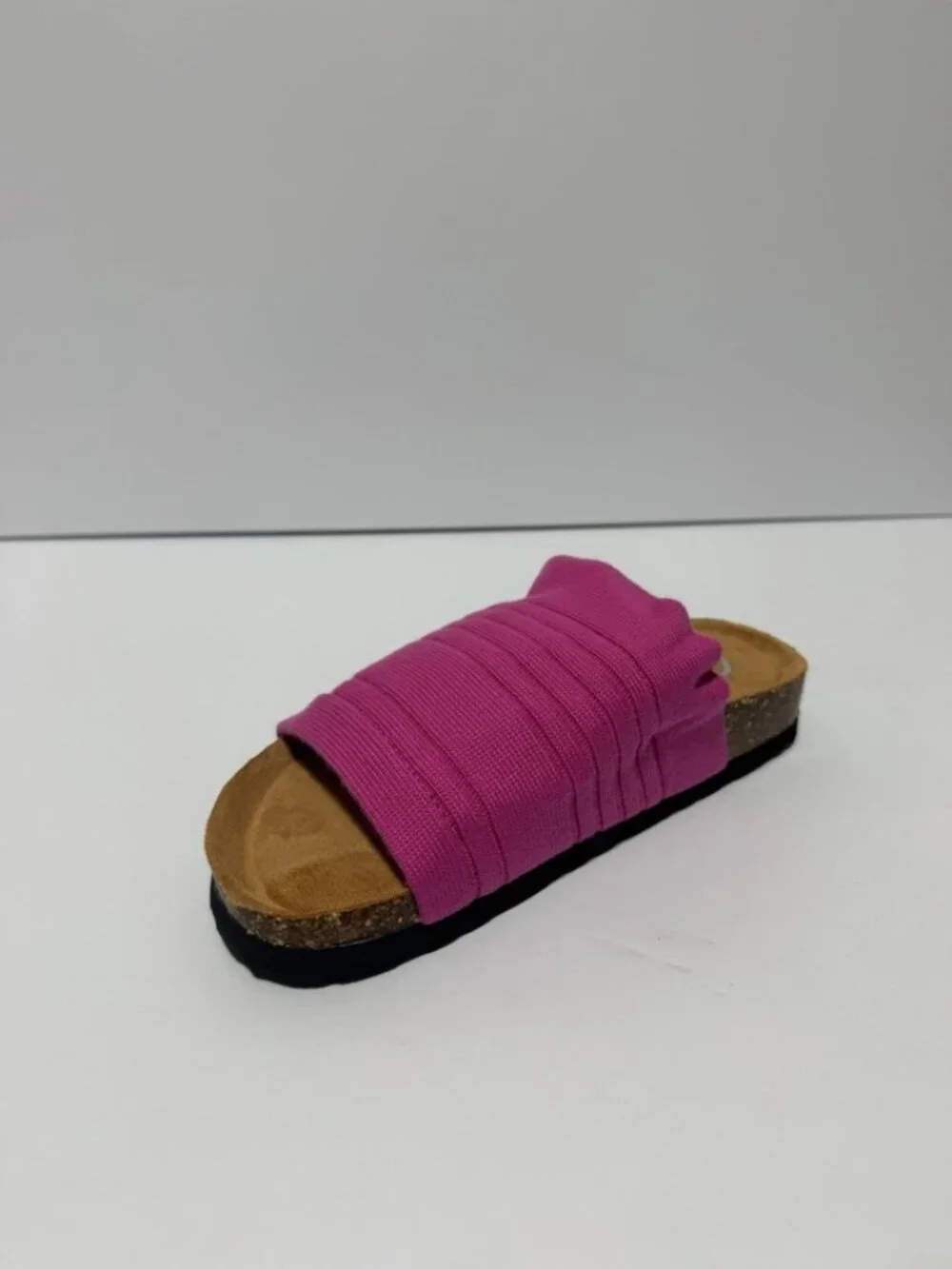 Cape Robbin Women’s Sandals Pink Size 6 M